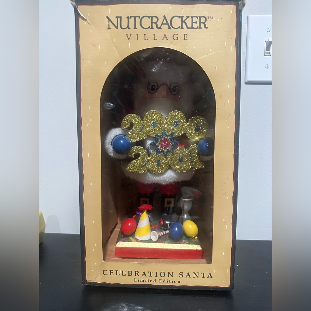 Nutcracker Village Celebration Santa – 2000 Collectible Figurine